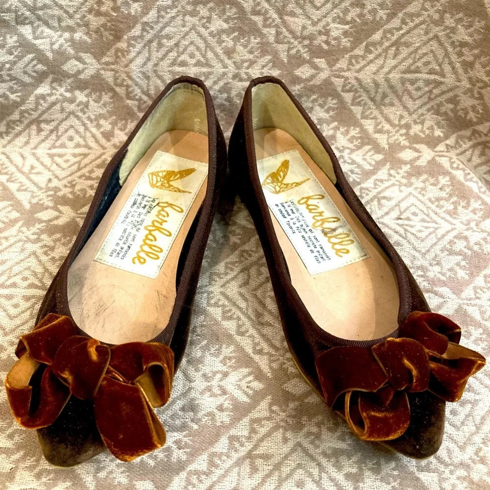 FARFALLE Sz 35 Velvet Pointy Toe Bow On Toe  Cap Ballet Flats Shoes